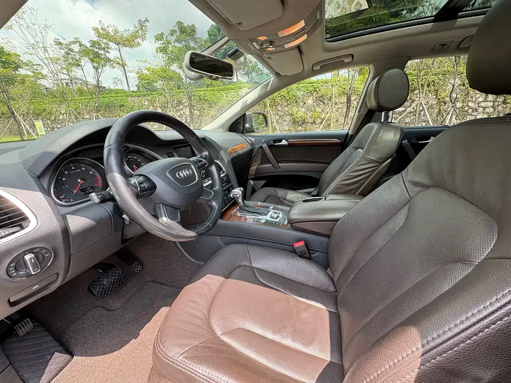 Audi Q7 — миниатюра 4