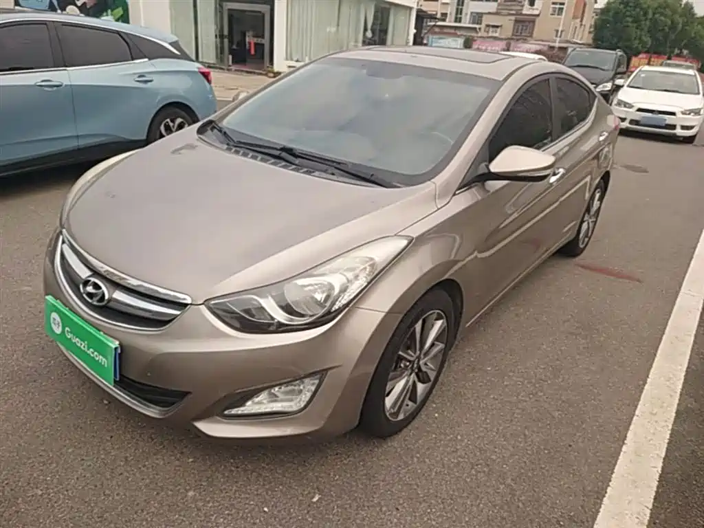 Купить Hyundai Elantra Langdong
