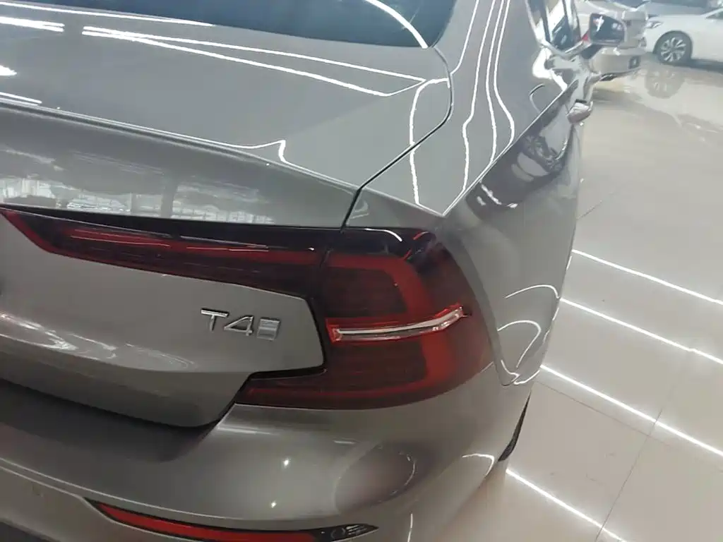 Volvo S60 — миниатюра 8