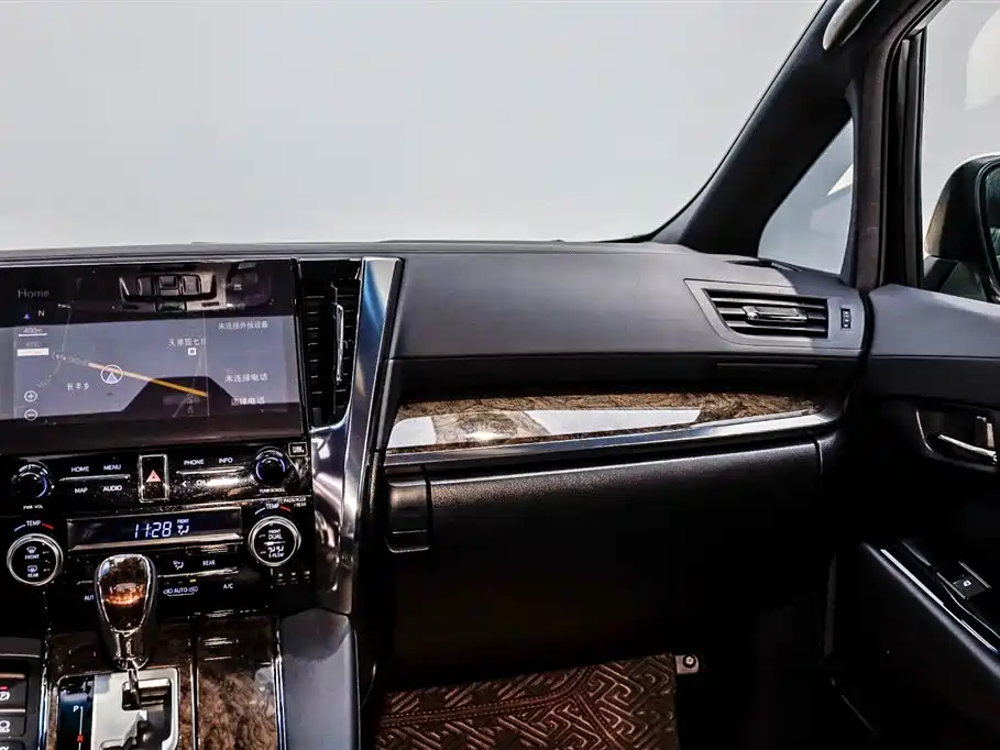 Toyota Alphard — фотографии объявления, Фото 16