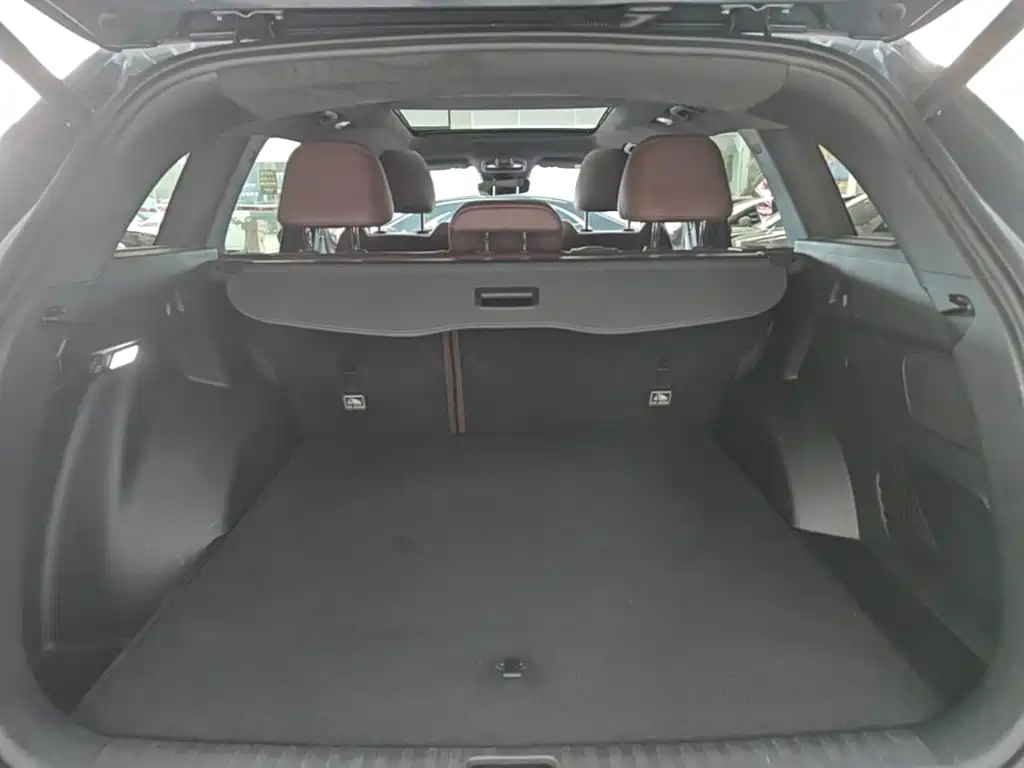 Geely Xingyue L — миниатюра 19