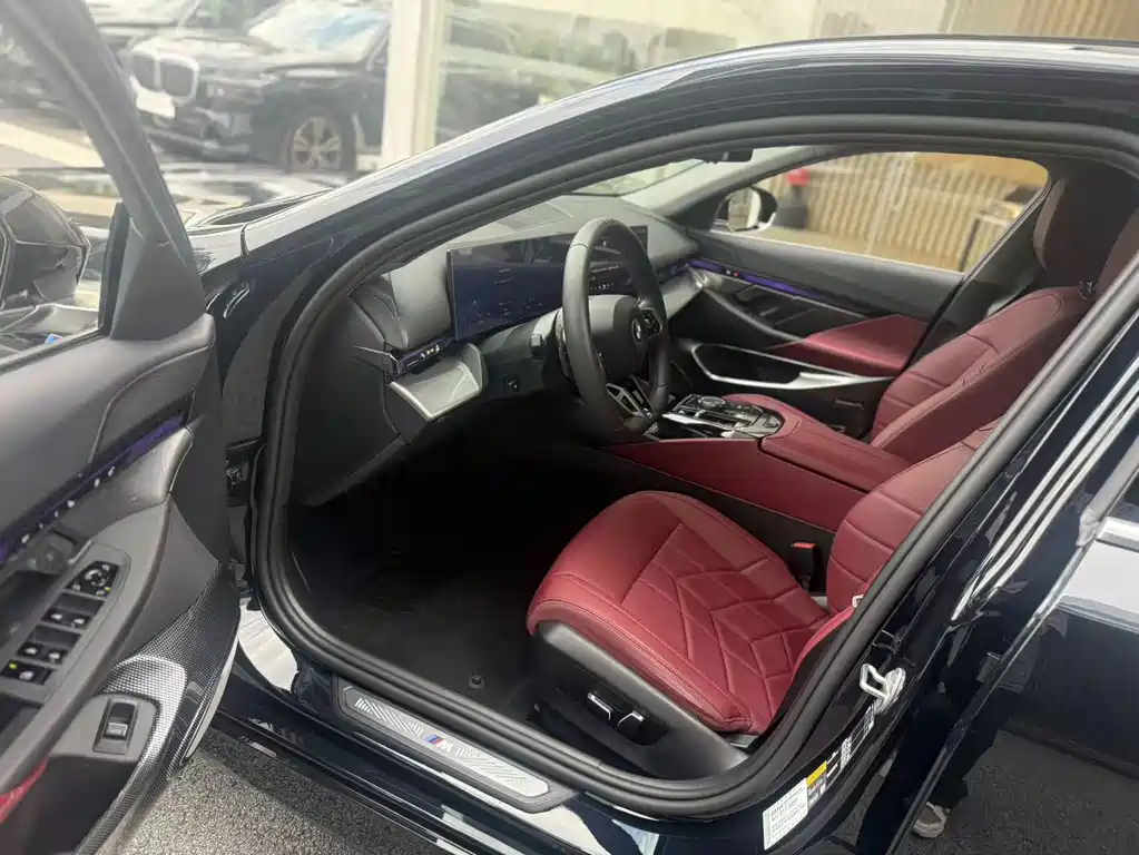 BMW i5 — миниатюра 6