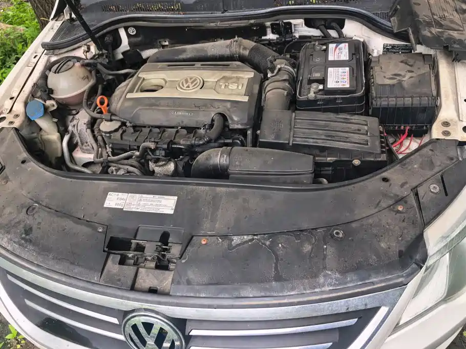 Volkswagen FAW - Passat CC CC 2011 2.0TSI Luxury
