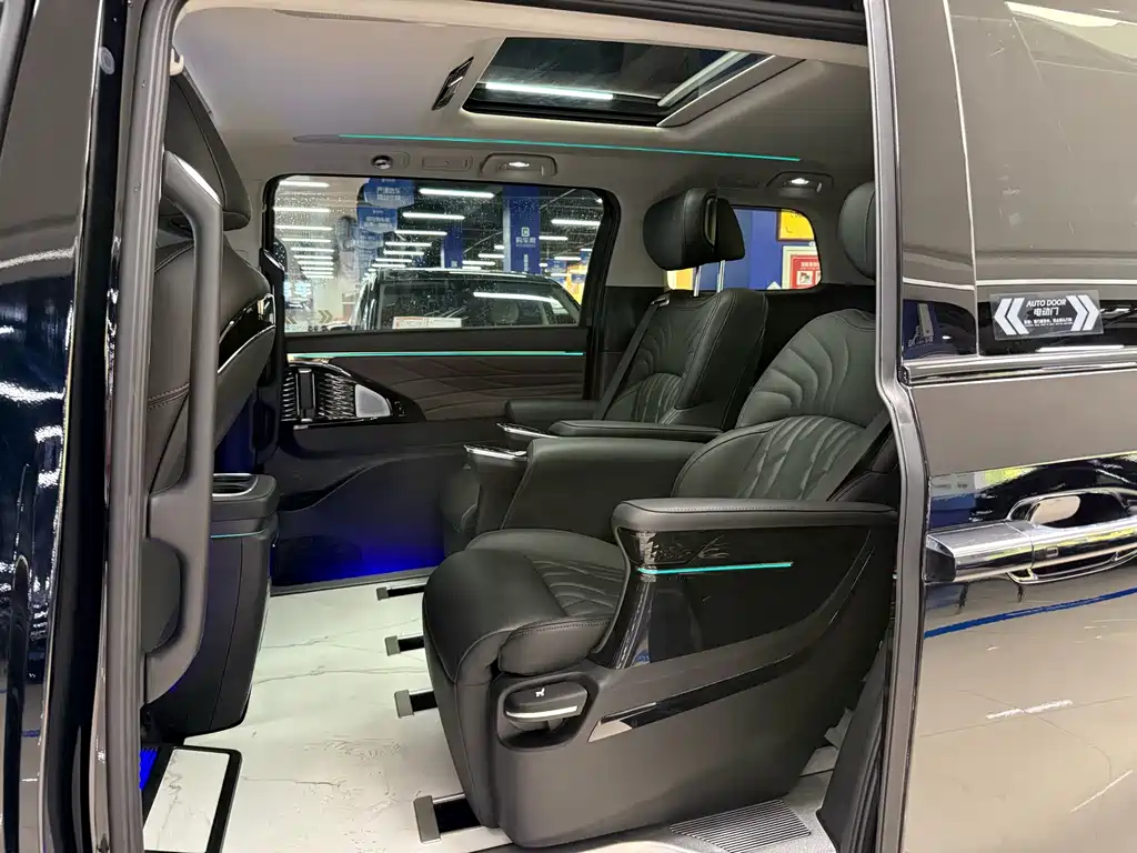GAC Motor Trumpchi M8 — миниатюра 5