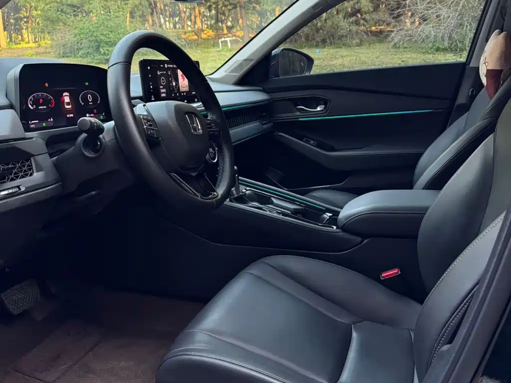 Honda Accord — миниатюра 8