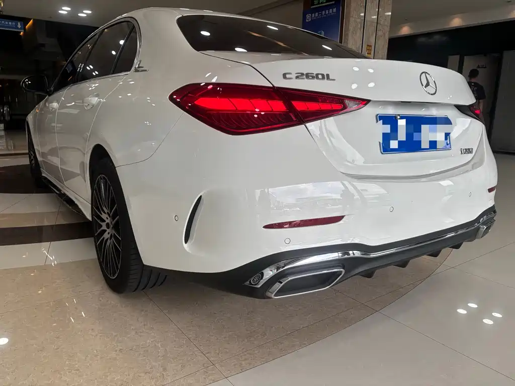 Mercedes-Benz C-Class — миниатюра 10