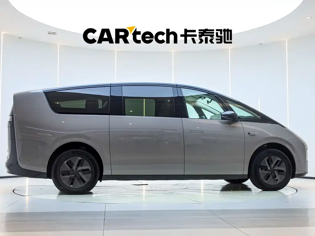 Li Auto Li MEGA — миниатюра 18
