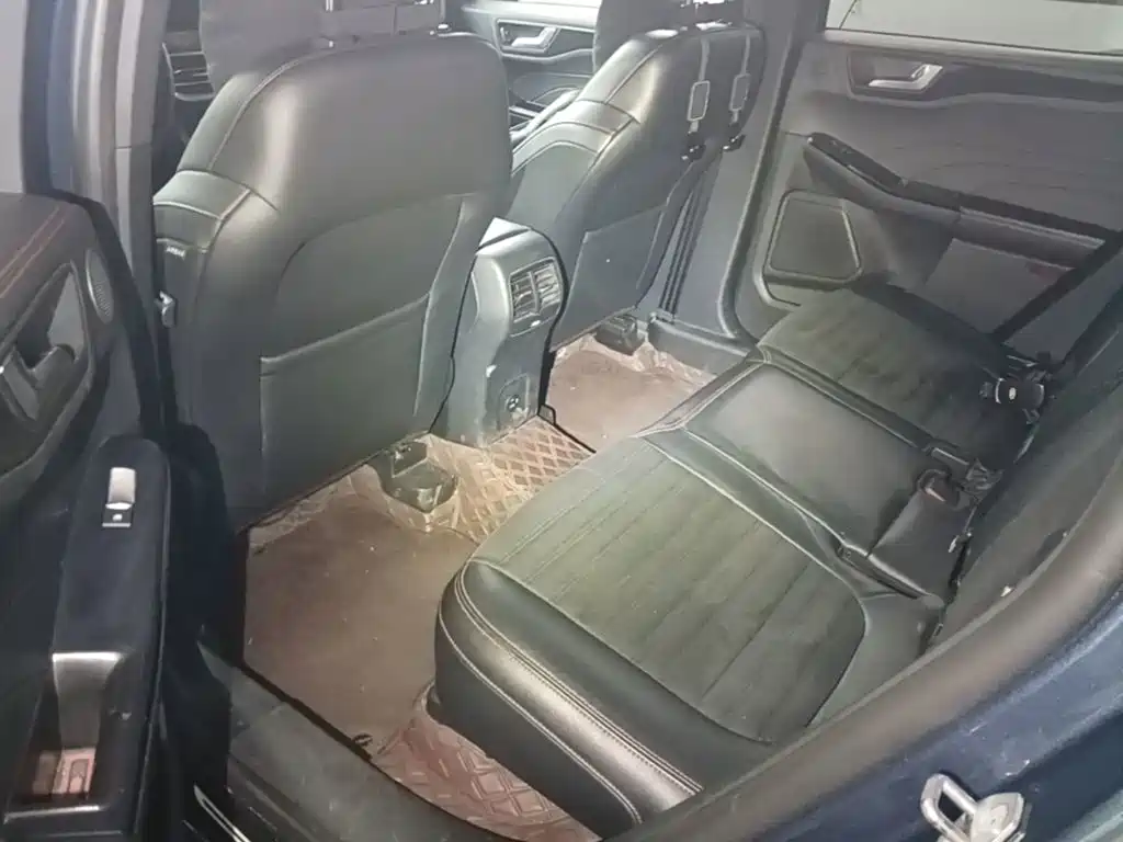 Ford Escape — миниатюра 17