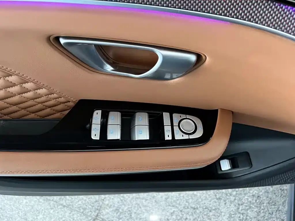 BYD Han — миниатюра 18