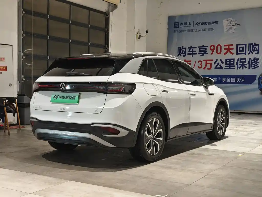 VOLKSWAGEN ID.4 X