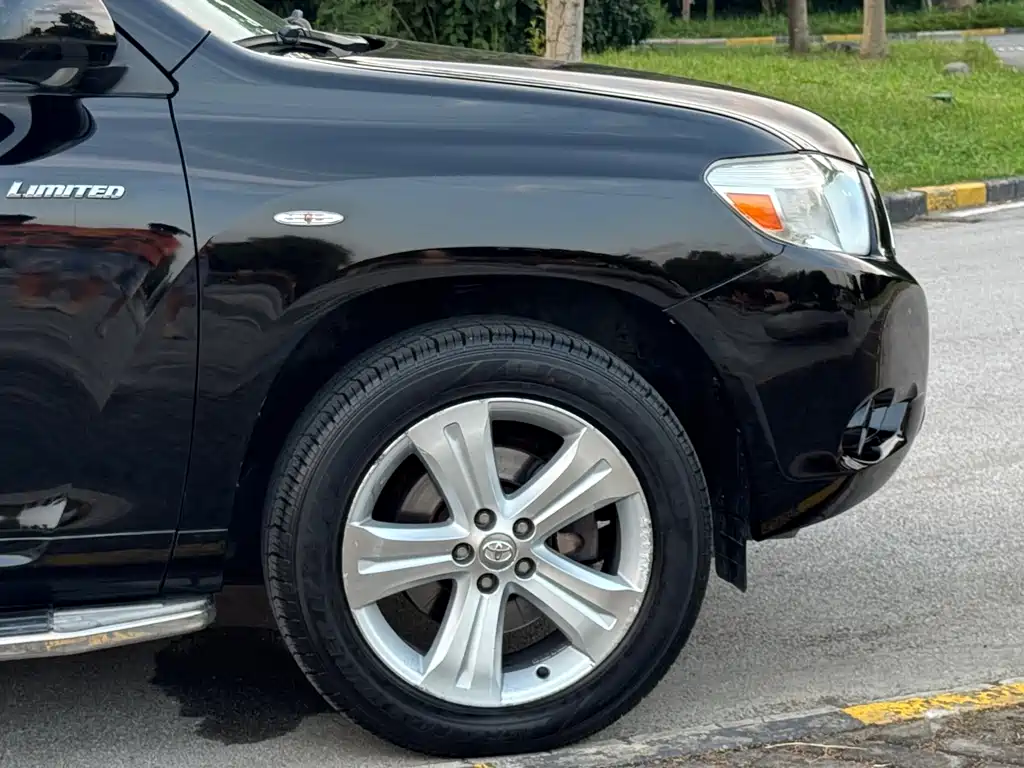 Toyota Highlander — миниатюра 8