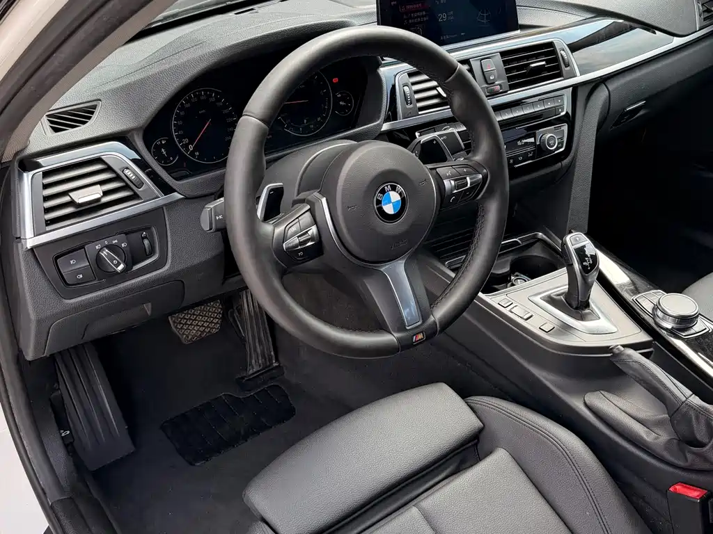 BMW 3 Series — миниатюра 6