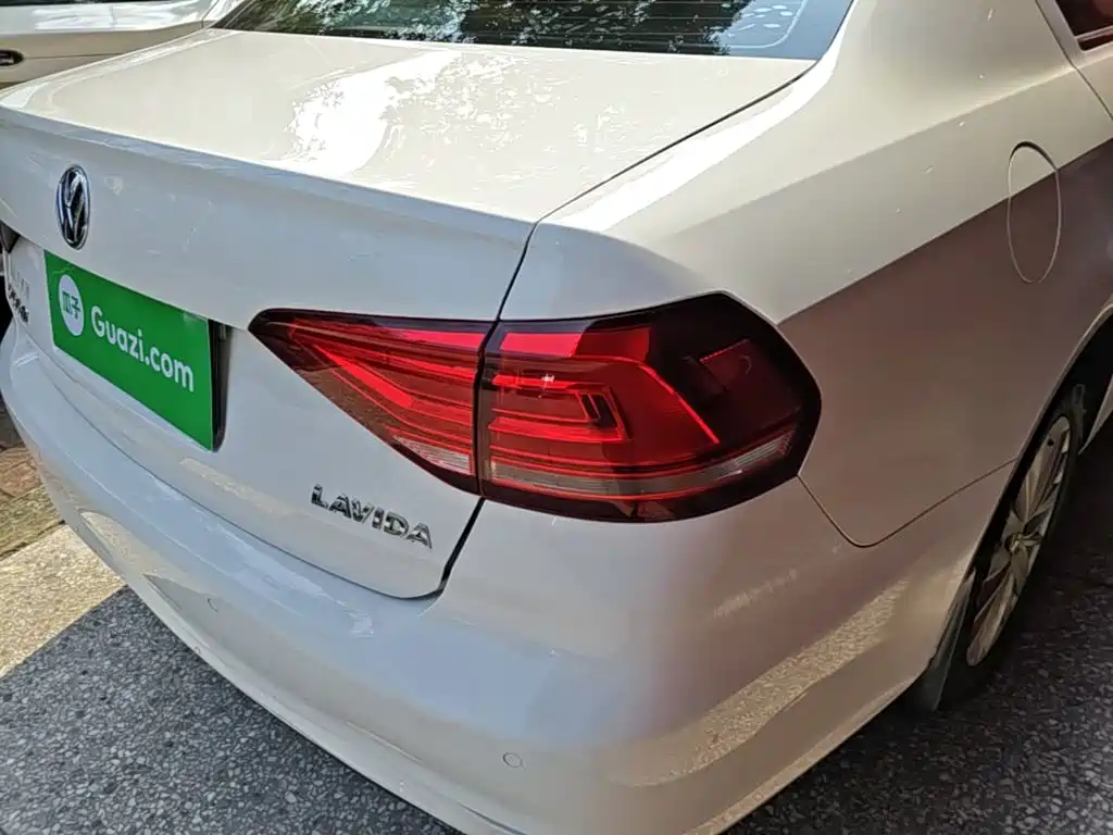 Volkswagen Lavida — миниатюра 8