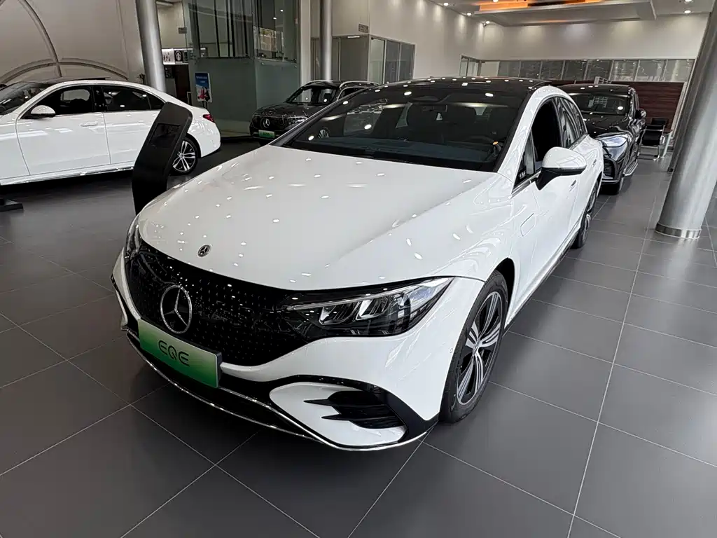 Mercedes-Benz EQE 0