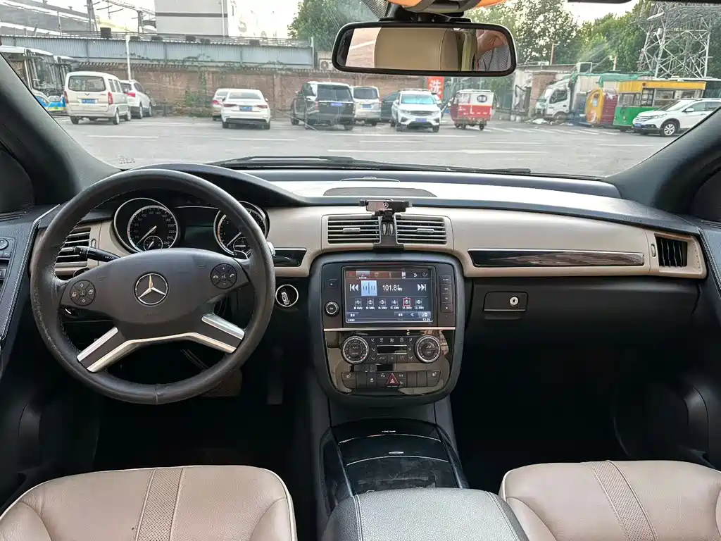 Mercedes-Benz R 2014 R 320 4MATIC Luxury