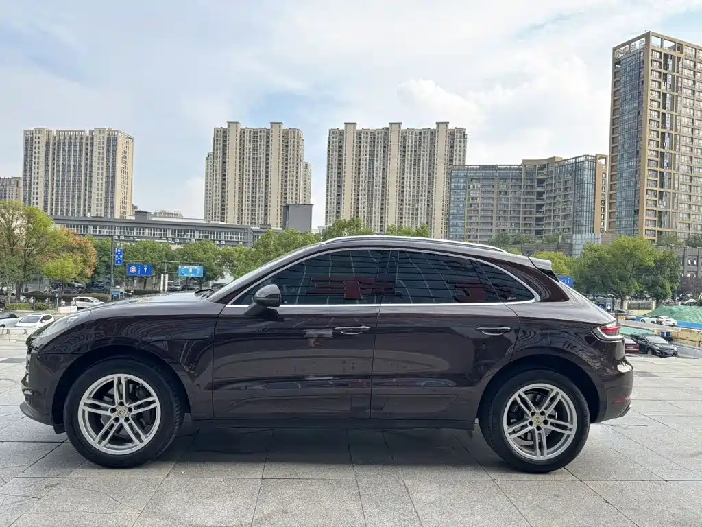 Porsche Macan — миниатюра 6