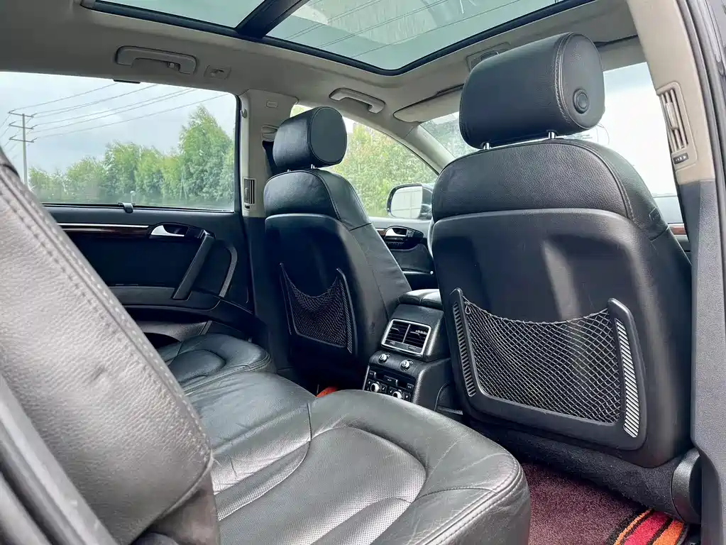 Audi Q7 — миниатюра 16
