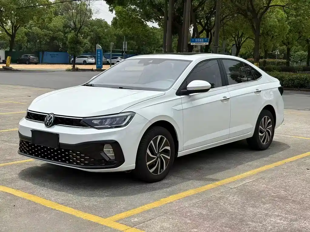 Купить Volkswagen Lavida
