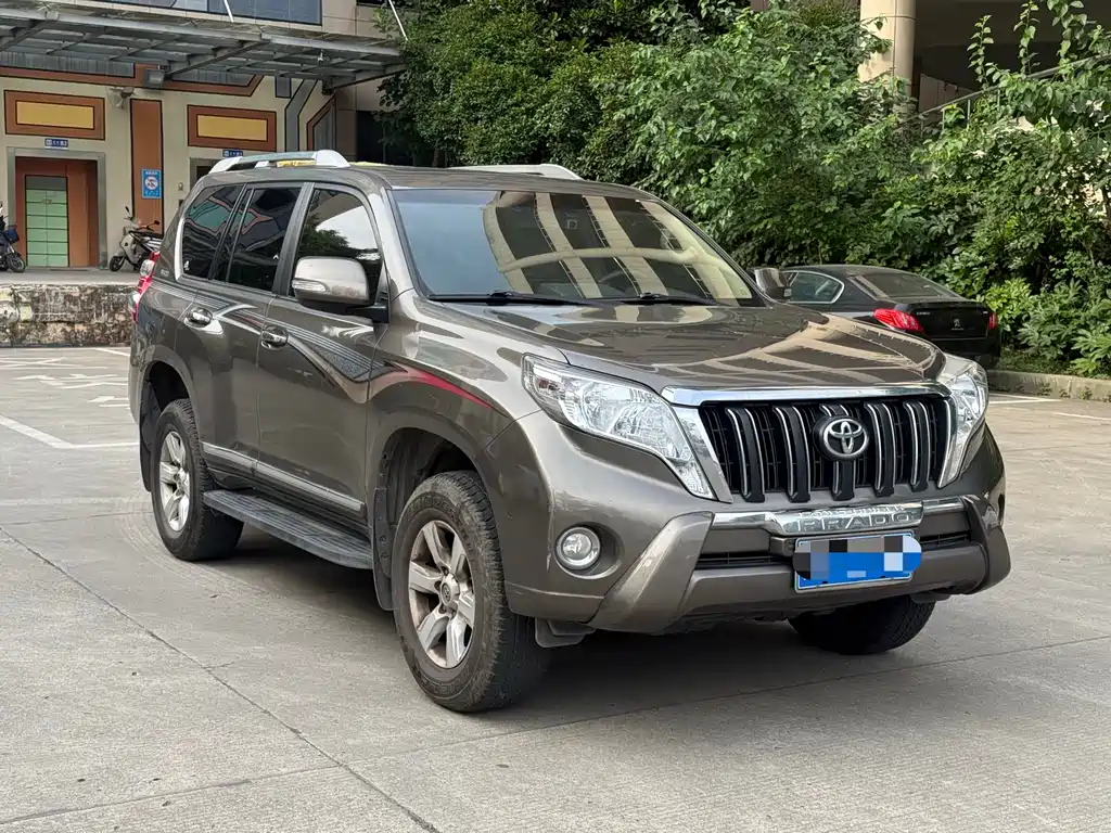 Toyota Land Cruiser Prado 2016 4.0L AT