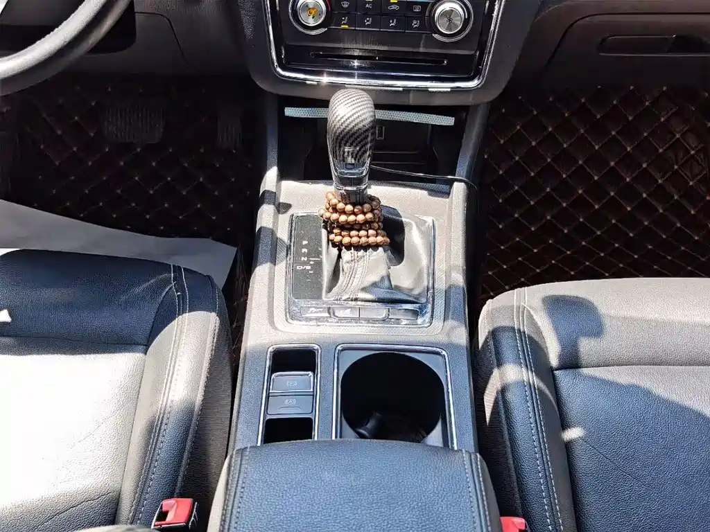 Roewe i6 Classic 20T Auto Flagship Edition, фото 14