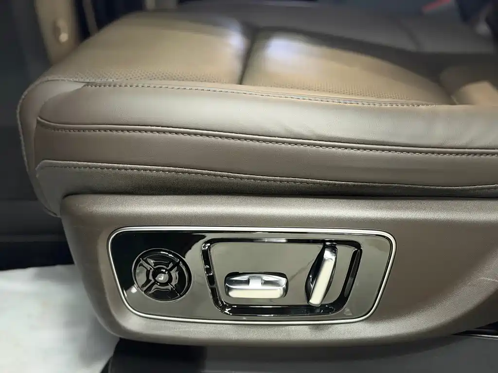 Li Auto Li L9 — миниатюра 18