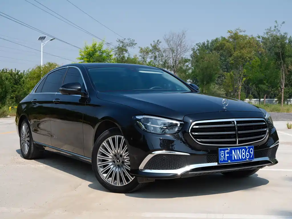 Mercedes-Benz E-Class — миниатюра 3