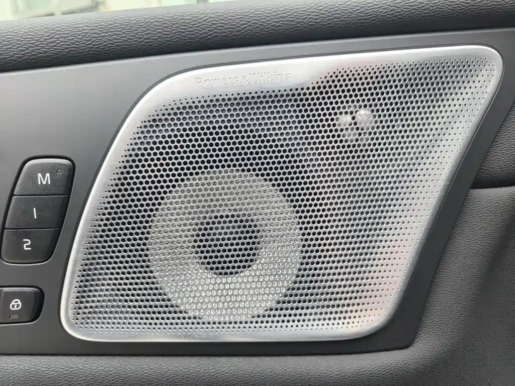 VOLVO XC60 PLUG IN HYBRID