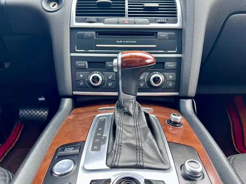 Audi Q7 — миниатюра 14