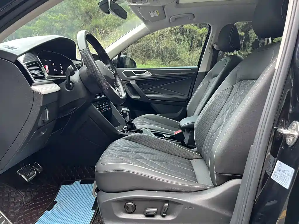Volkswagen Tiguan L — миниатюра 12