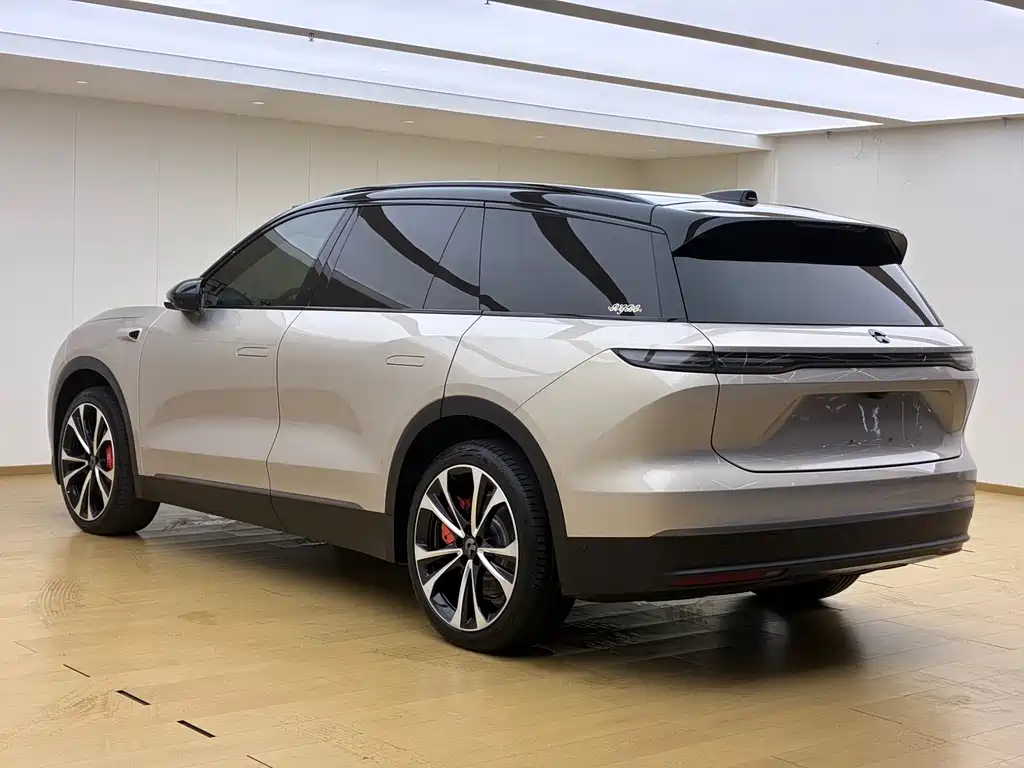 NIO ES8 — миниатюра 16