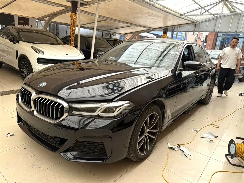 BMW 5 Series 2021