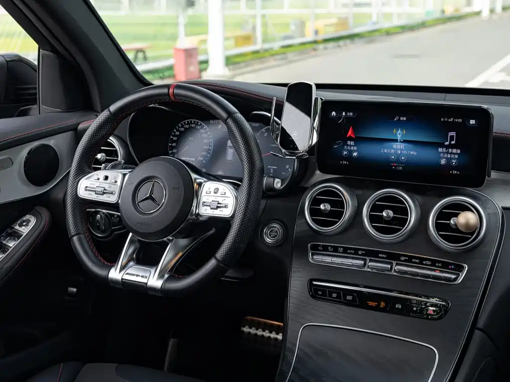 Mercedes-Benz GLC AMG — миниатюра 10