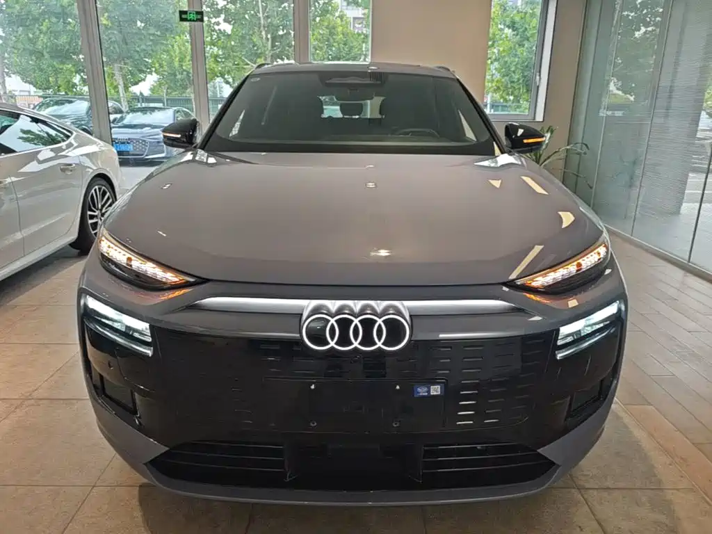 Audi Q6L e-tron — миниатюра 3