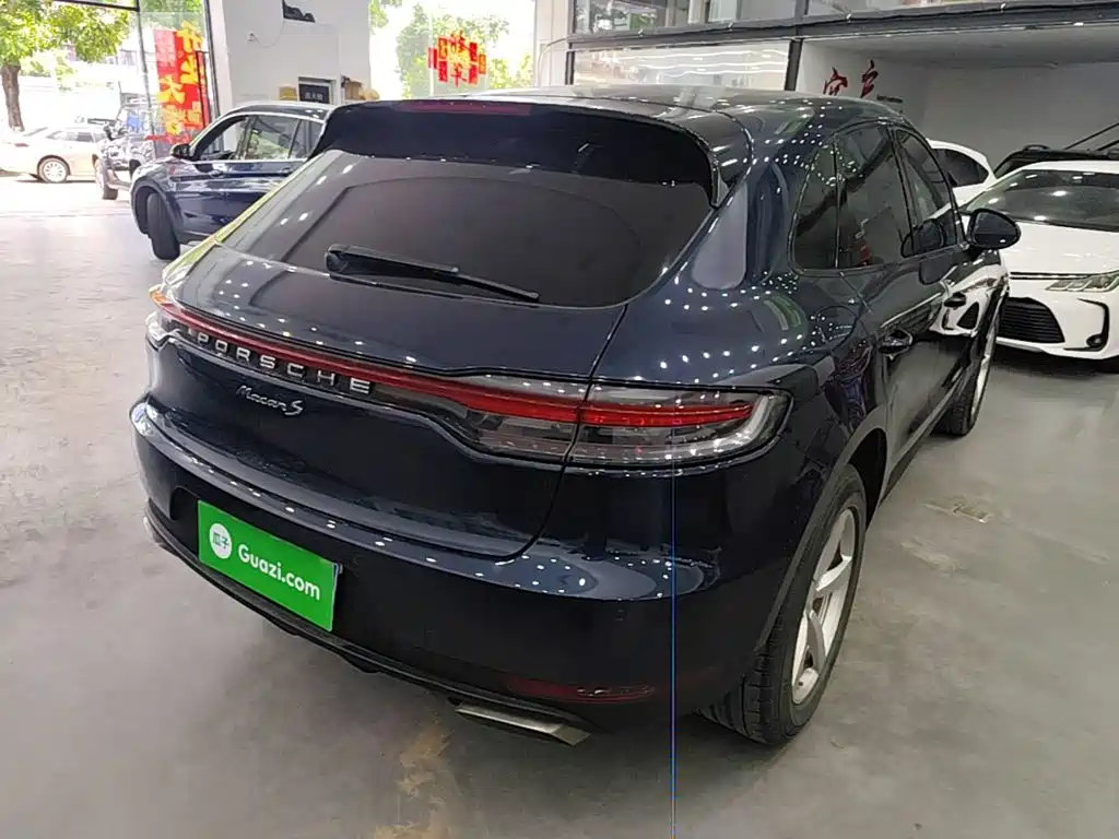 Porsche Macan — миниатюра 7