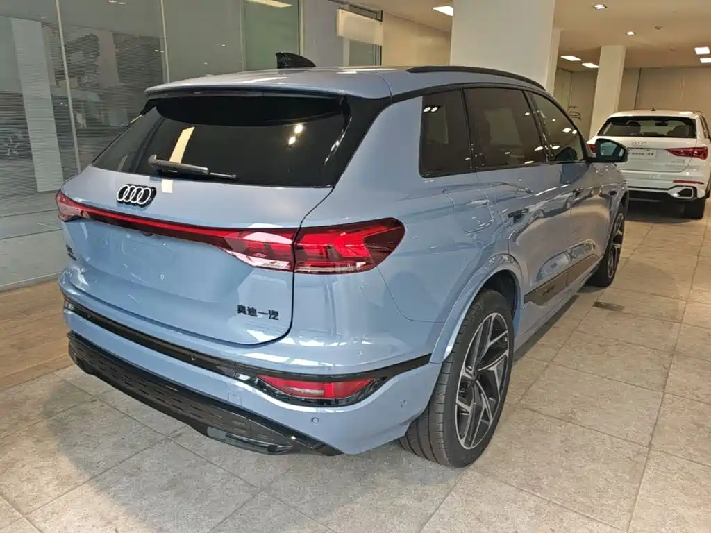 Audi Q6L e-tron — миниатюра 7