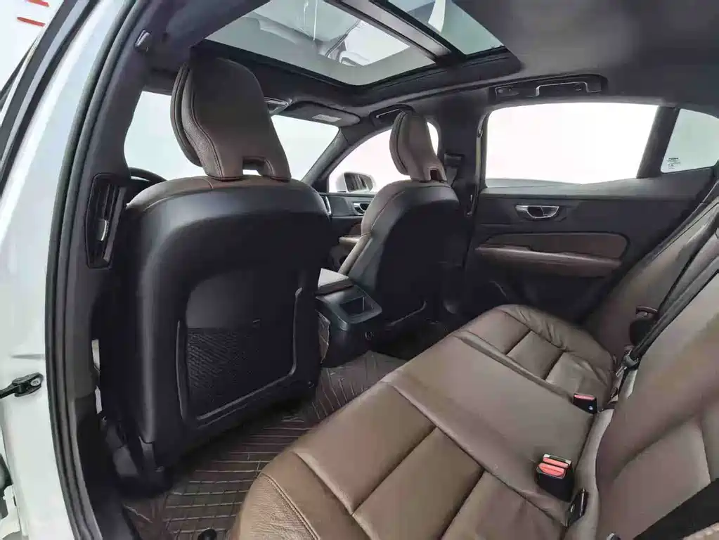 Volvo S60 — миниатюра 13
