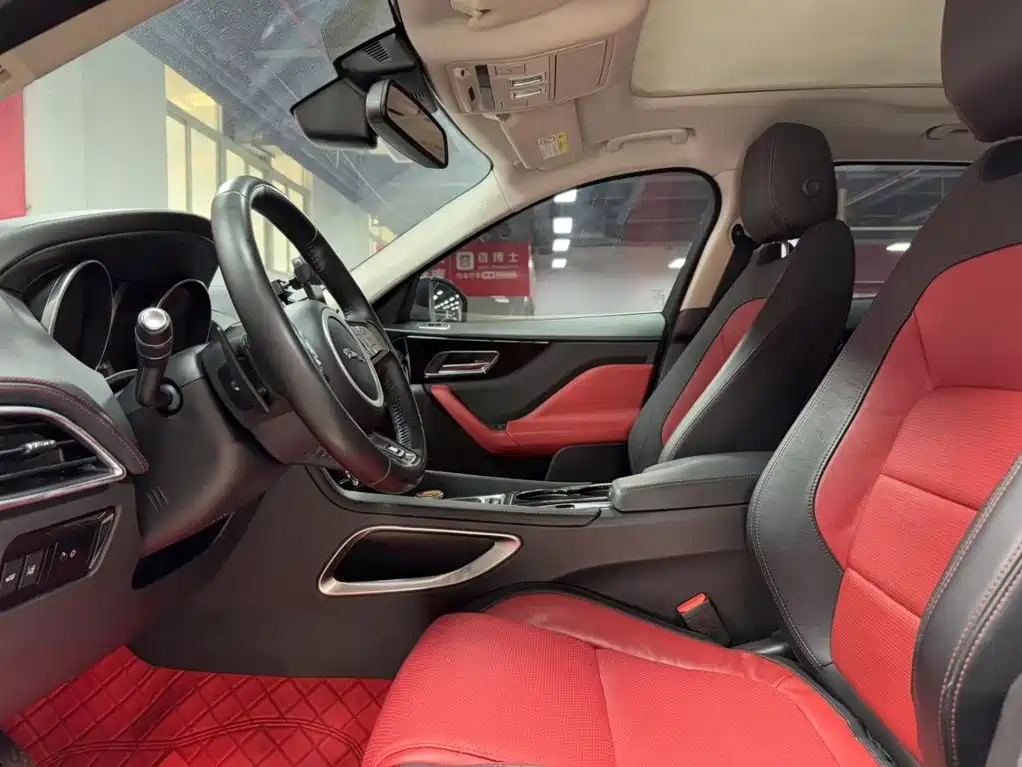 Jaguar F-PACE — миниатюра 8