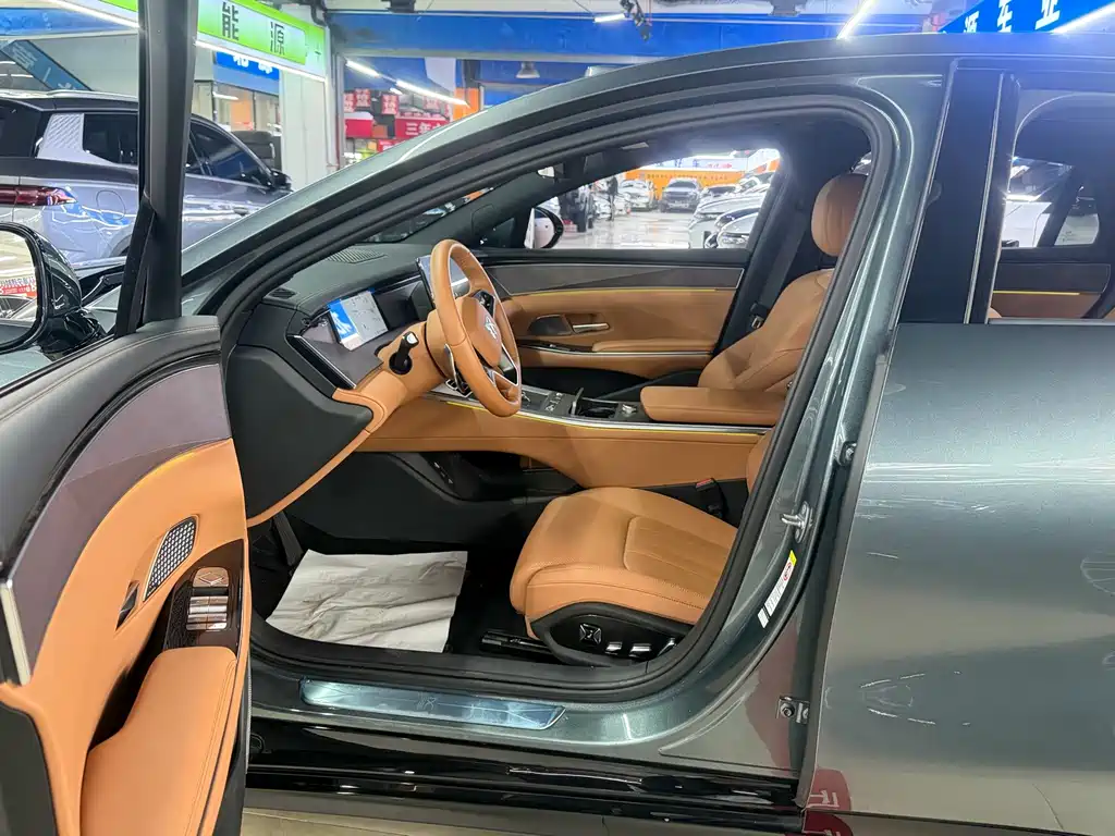 BYD Han L — миниатюра 7