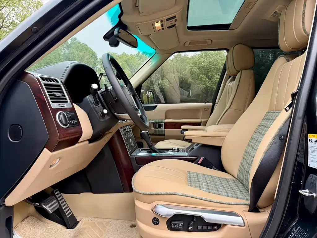 Land Rover Range Rover — миниатюра 3