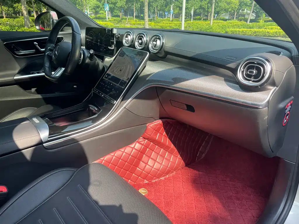 Mercedes-Benz C-Class — миниатюра 14