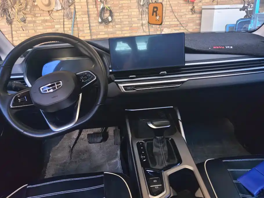 Geely Emgrand — миниатюра 12