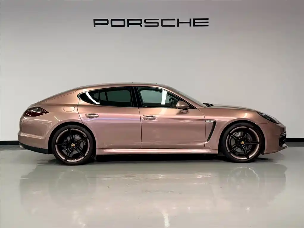 Porsche Panamera 2013 Panamera Platinum Edition 3.6L