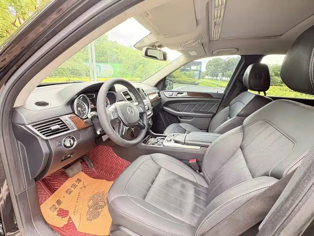 Mercedes-Benz GL-Class — миниатюра 7
