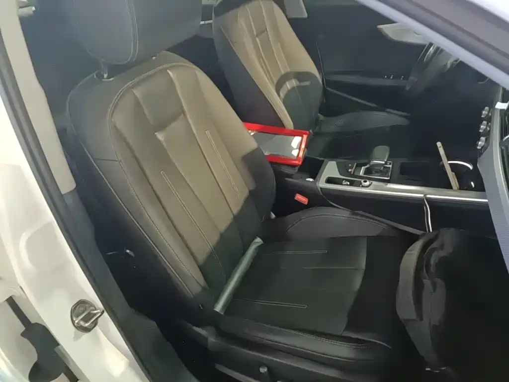 Audi A4L — миниатюра 25
