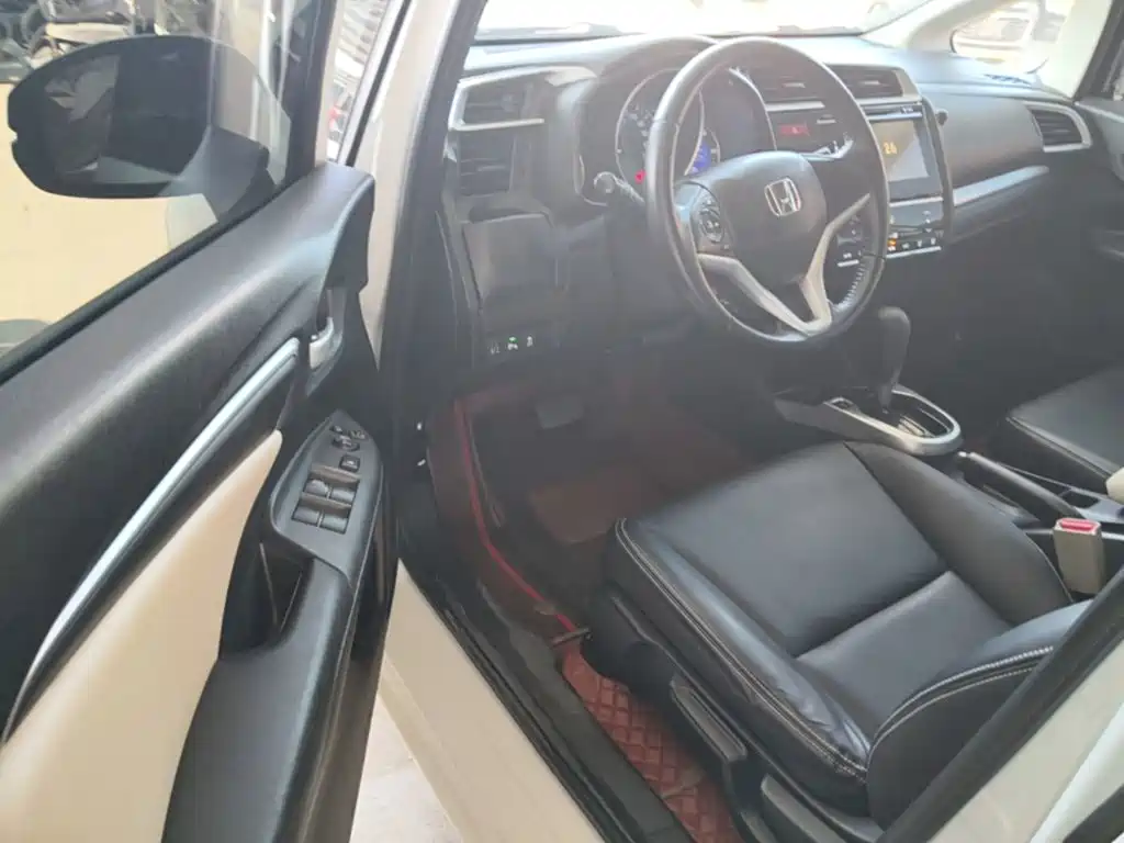 Honda Fit — миниатюра 16