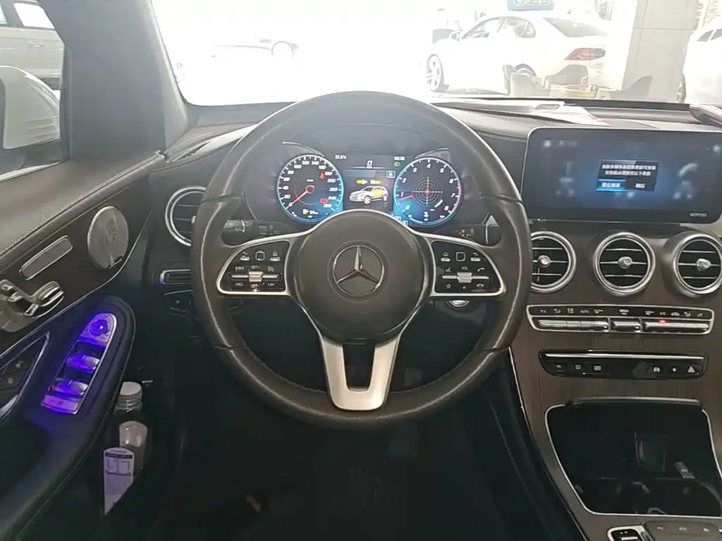 Mercedes-Benz GLC — миниатюра 11