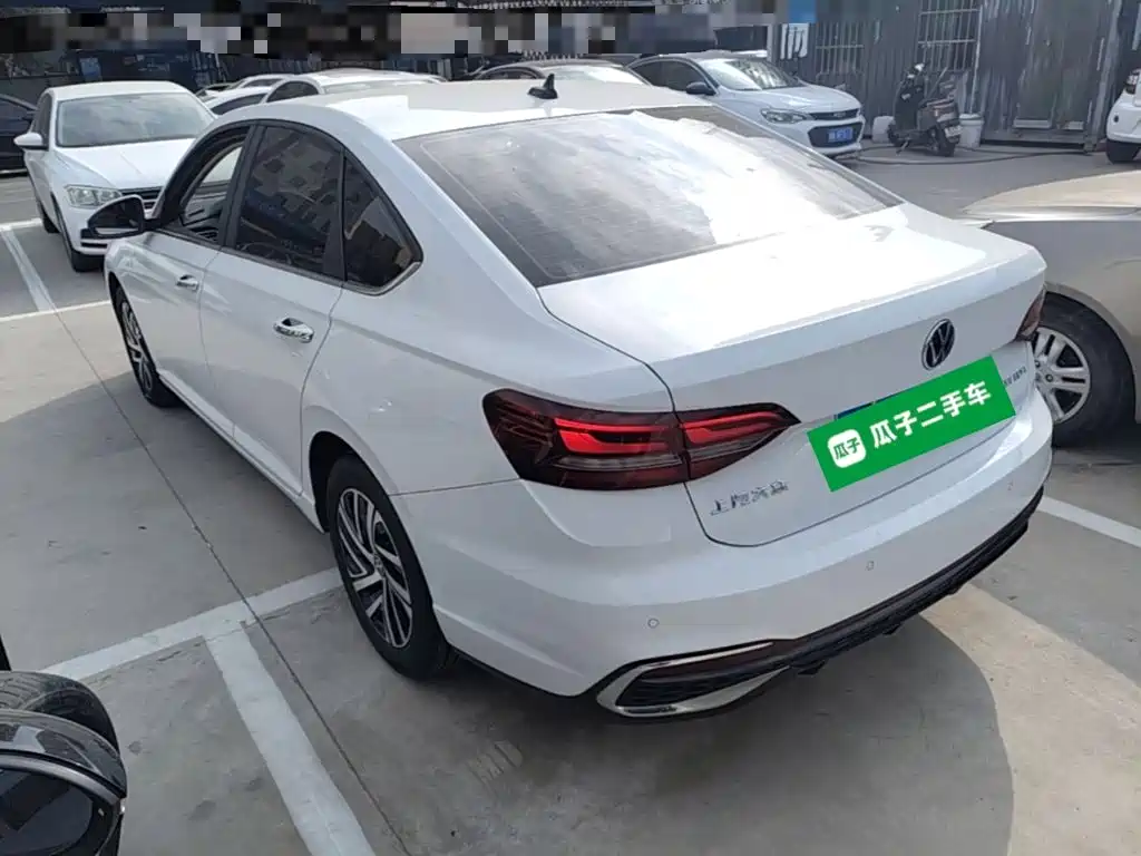 Volkswagen Lavida — миниатюра 5