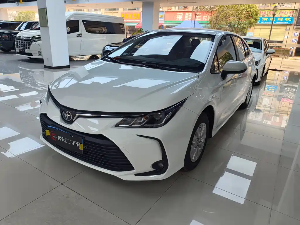TOYOTA COROLLA