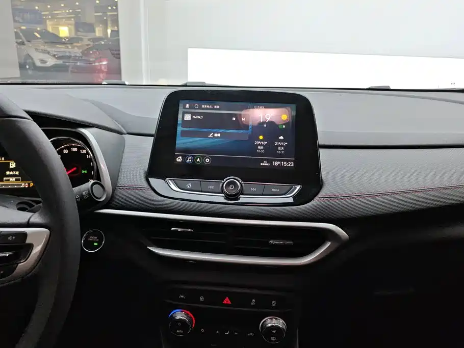 Chevrolet Trax — миниатюра 10
