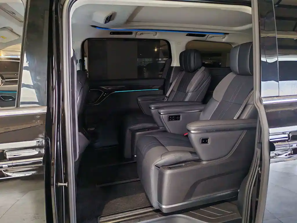 MAXUS Dajia 9 — миниатюра 5